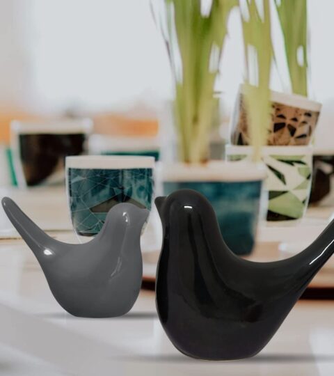 Ceramic Bird Figurine Set – Glossy Decorative Love Bird Statues for Home Decor, Tabletop, Office & Shelf Display (Pack of 2, Black & Grey / White)