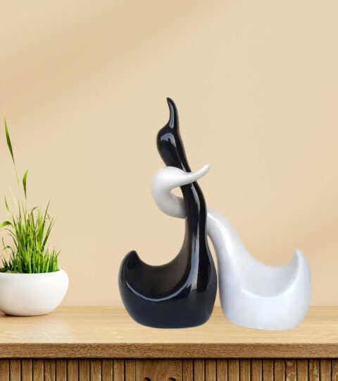 Modern Ceramic Swan Couple Figurine Set – Black & White Glossy Hugging Love Birds Home Decor Showpiece for Living Room, Bedroom, Office, Gifting (Pack of 2)