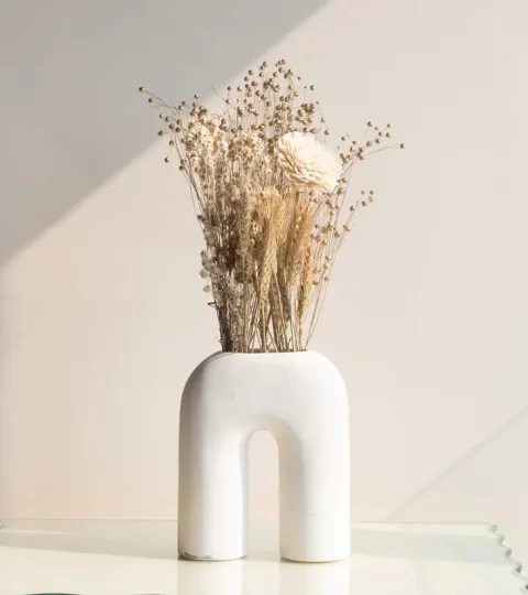 Modern U-Shaped Ceramic Vase – Nordic Arched Minimalist White Porcelain Flower Vase for Table, Shelf & Home Decor