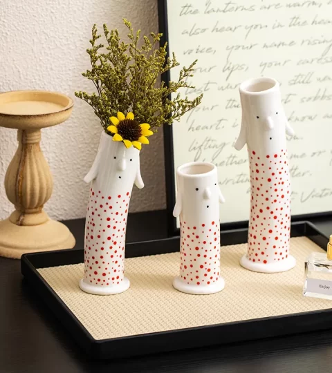 Cute Cartoon Figure Ceramic Vase – Handmade Face Design Vases for Home Decor, Dry Flowers & Tabletop Display