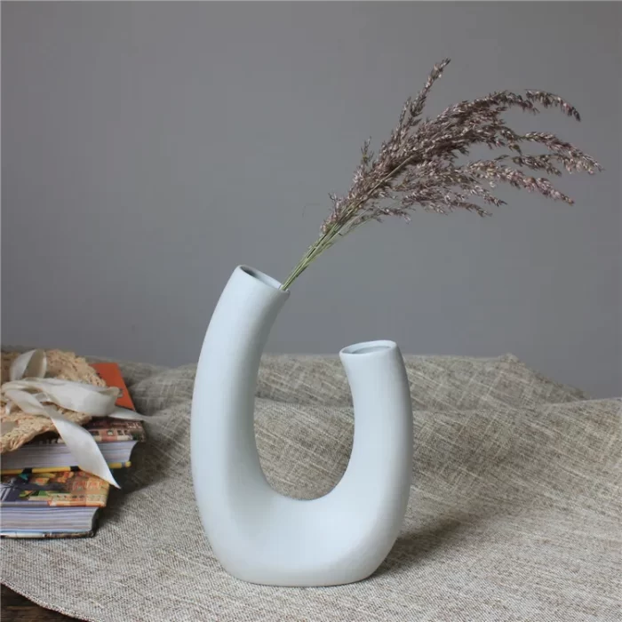 Modern Abstract Ceramic U-Shaped Vase – Minimalist Nordic Home Decor - Image 3