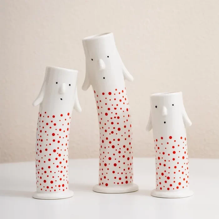 Cute Cartoon Figure Ceramic Vase – Handmade Face Design Vases for Home Decor, Dry Flowers & Tabletop Display - Image 6